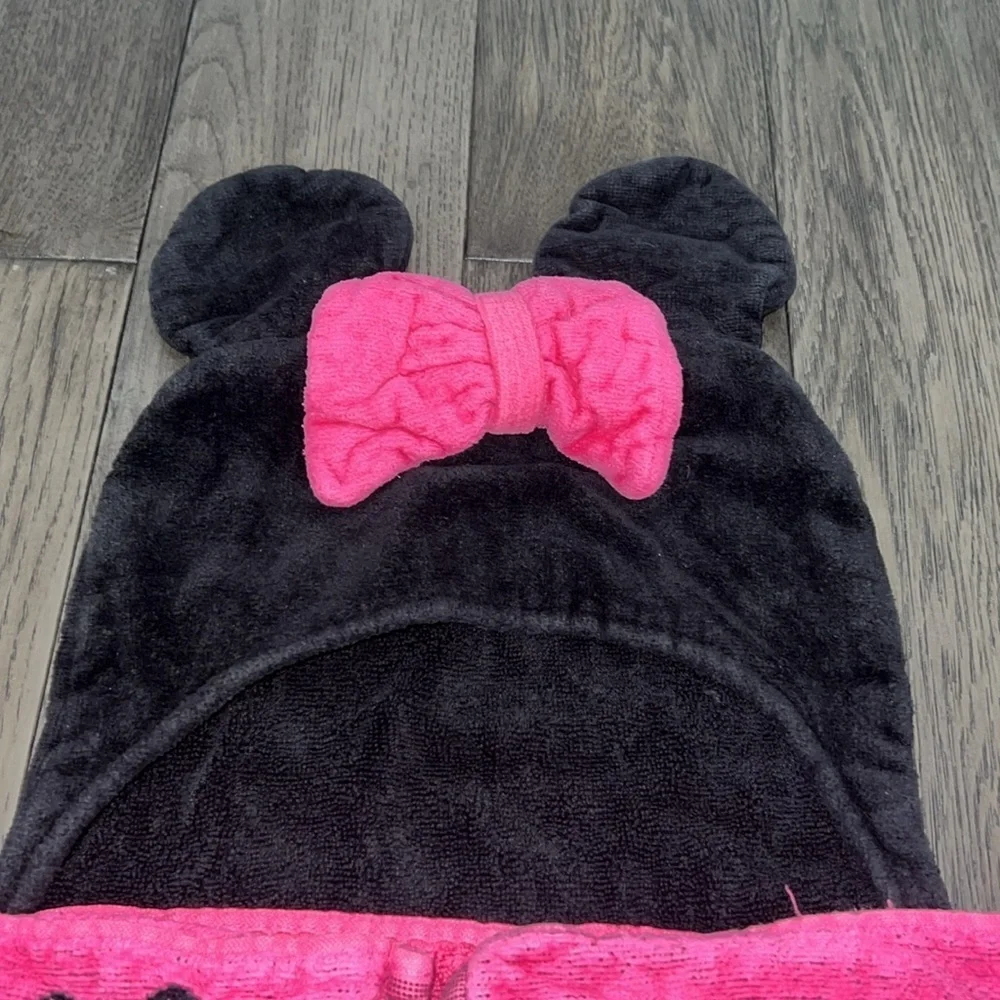 Hooded Minnie mouse baby/ infant and small kid bath or a swim towel